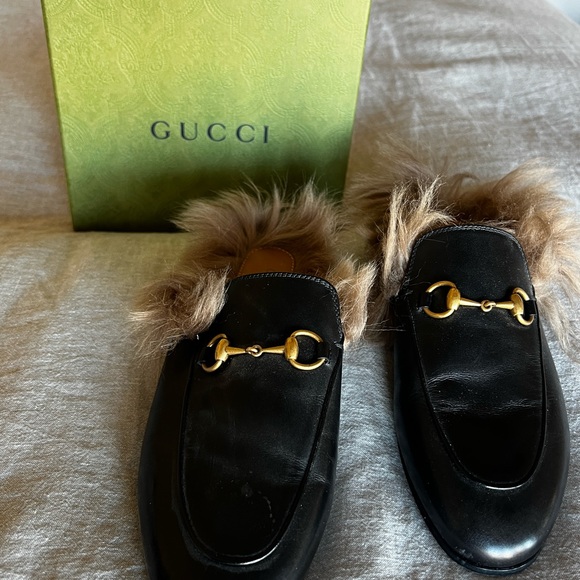 GUCCI Princeton Fur Mules - Picture 3 of 15